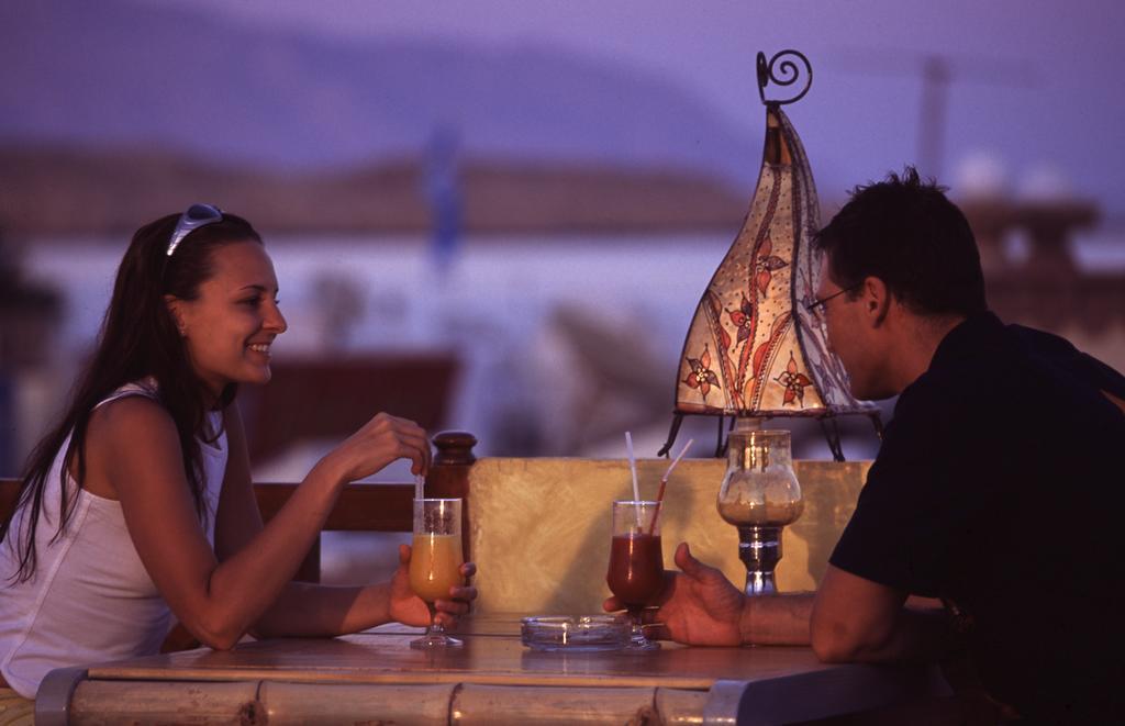 Camel Dive Club & - Boutique